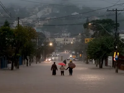 Enchente no RS é tragédia do tipo que mais atraiu interesse dos brasileiros