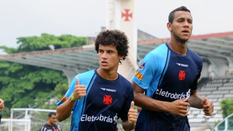 Philippe Coutinho convida Souza, e jogadores articulam retorno ao Vasco juntos