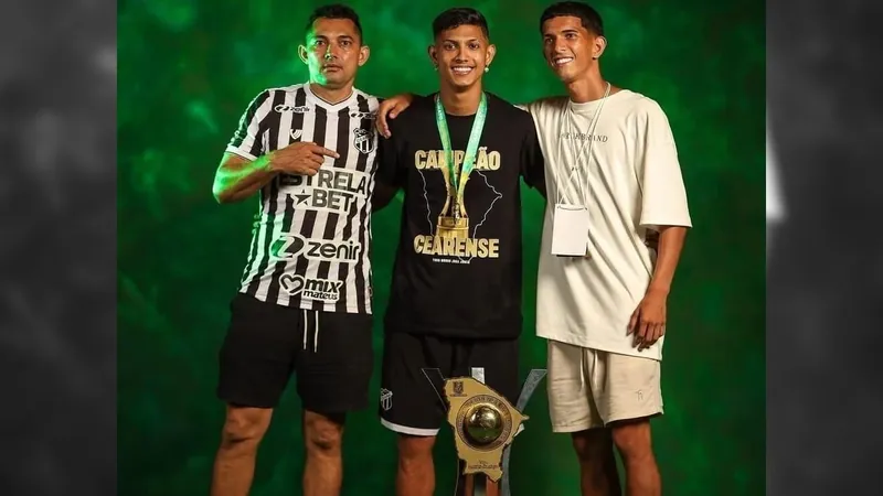 Alvo do Corinthians, Erick Pulga tem pai palmeirense e irmão "Pulguinha"