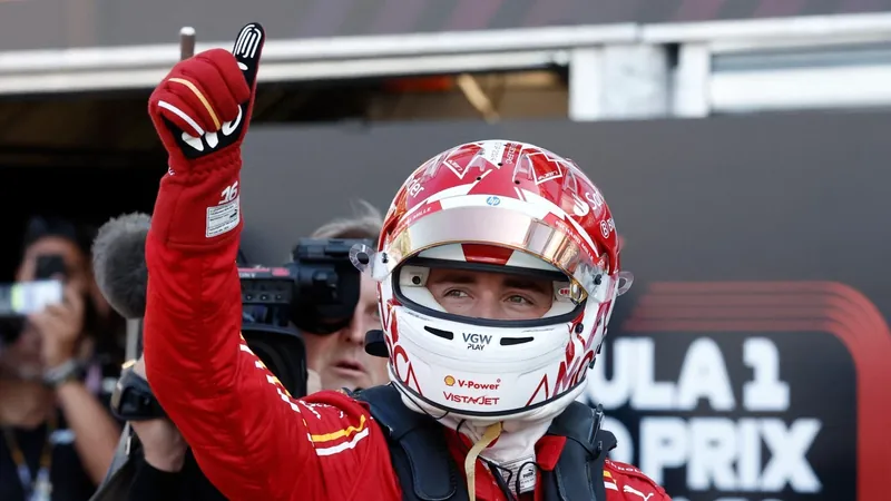 Charles Leclerc confirma favoritismo da Ferrari e faz a pole em Mônaco