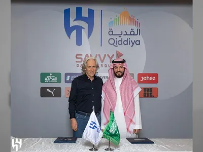 Campeão, Jorge Jesus renova contrato com Al Hilal por um ano