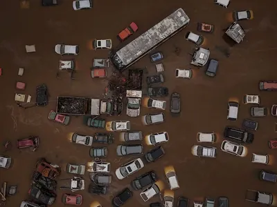 Saiba quanto custam prejuízos com veículos inundados devido a chuvas no RS