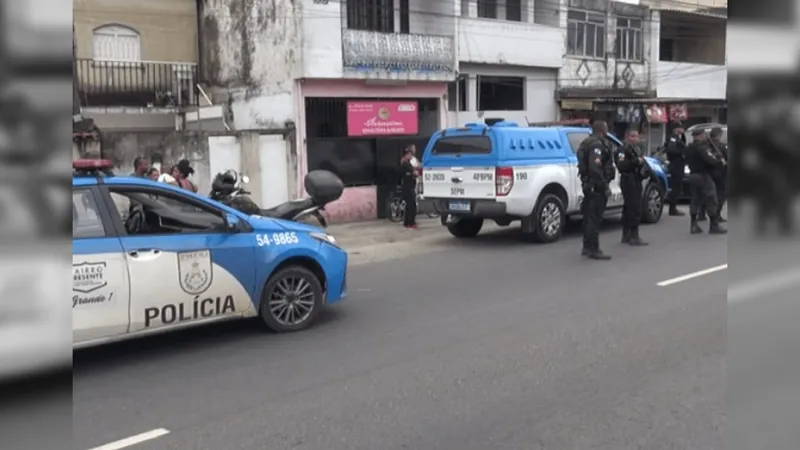 Policial penal e criança morrem em troca de tiros na favela do Cavalo de Aço