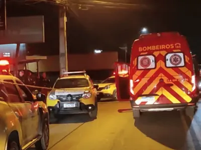 Duas pessoas morrem e quatro ficam feridas após tiroteio em tabacaria no Paraná