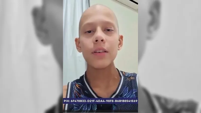 Família de adolescente tenta arrecadar recursos para tratamento de câncer