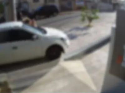Vídeo: ex-companheiro atropela e agride mulher em Campinas 