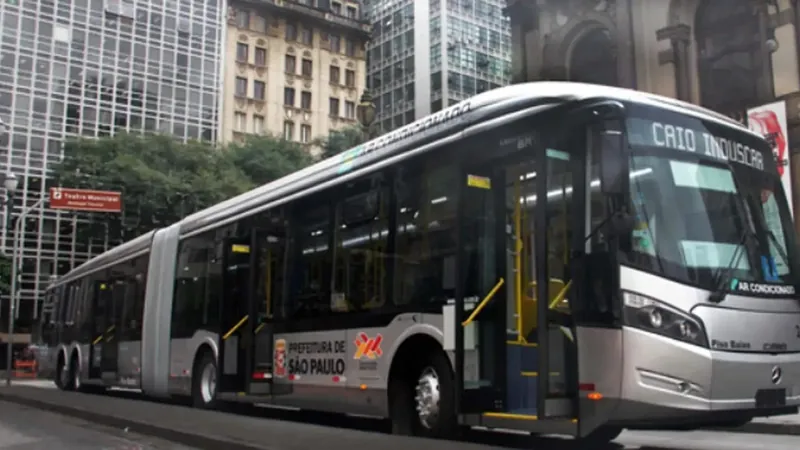 Greve dos ônibus em São Paulo é suspensa pelo sindicato após acordo