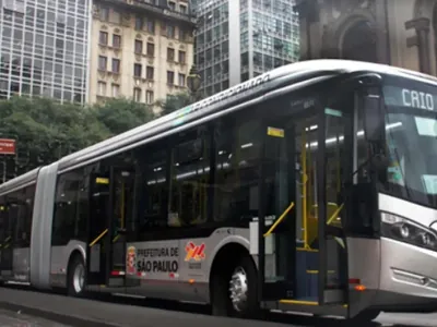 Greve de motoristas de ônibus é suspensa na cidade de SP