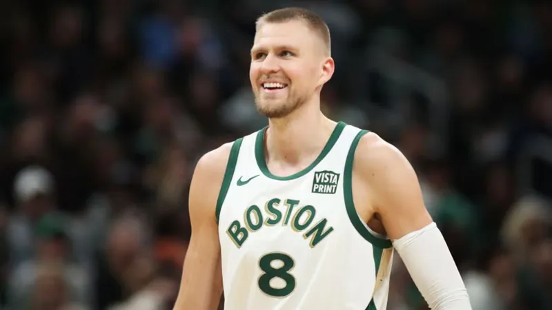 Com Porzingis de volta, Celtics tem time completo para as Finais da NBA