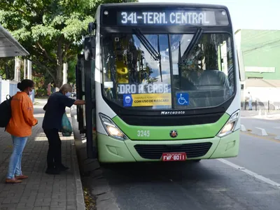Homem é preso por importunação sexual em ônibus em São José dos Campos