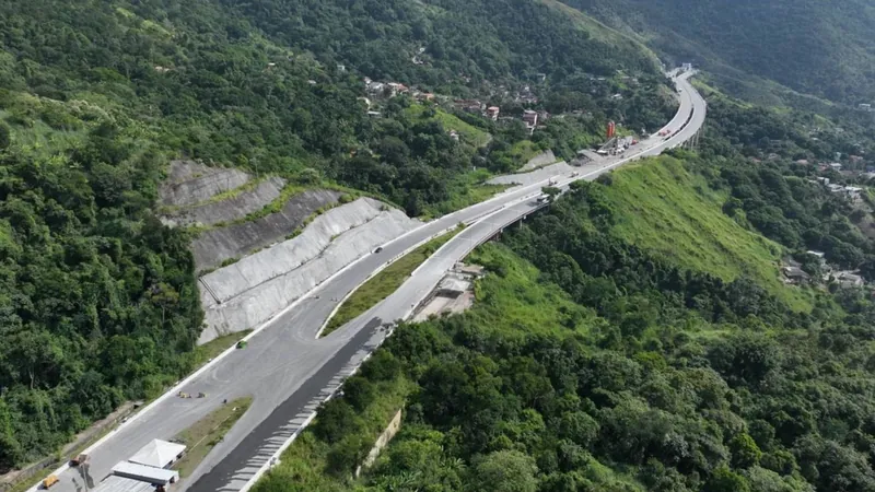 Obras do contorno sul de Caraguatatuba a São Sebastião entram em fase final