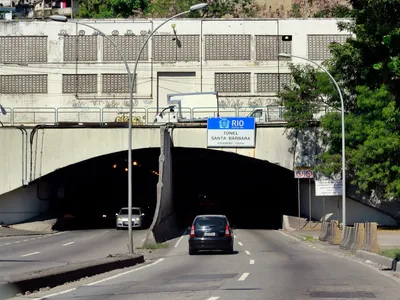 Túnel Santa Barbara segue parcialmente interditado desde sexta-feira