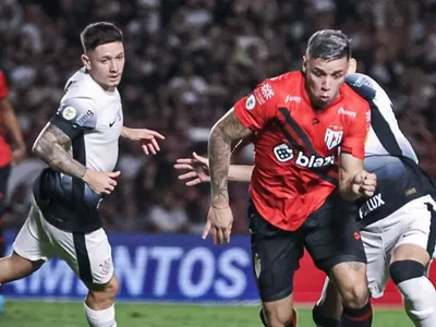 Corinthians cede empate no fim contra Atlético-GO, mas deixa zona de rebaixamento