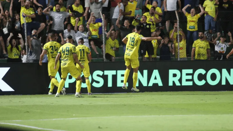 Mirassol vence o Goiás e sobe para terceiro na Série B