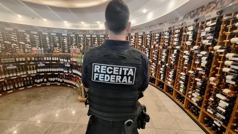 Receita Federal faz operação de combate ao descaminho de bebidas em Sorocaba