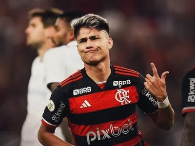 Flamengo tenta manter liderança contra o Atlético-MG em BH; ouça ao vivo
