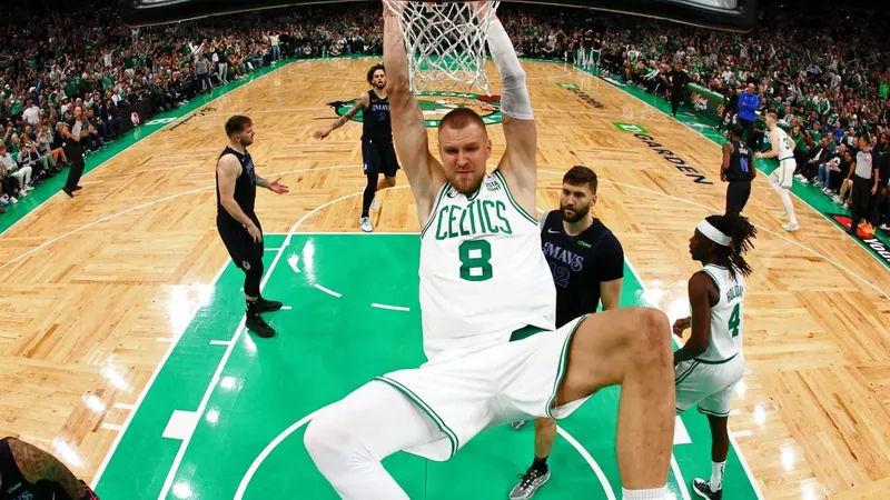 Finais da NBA: Porzingis se recupera de lesão rara e reforça Celtics no Jogo 4