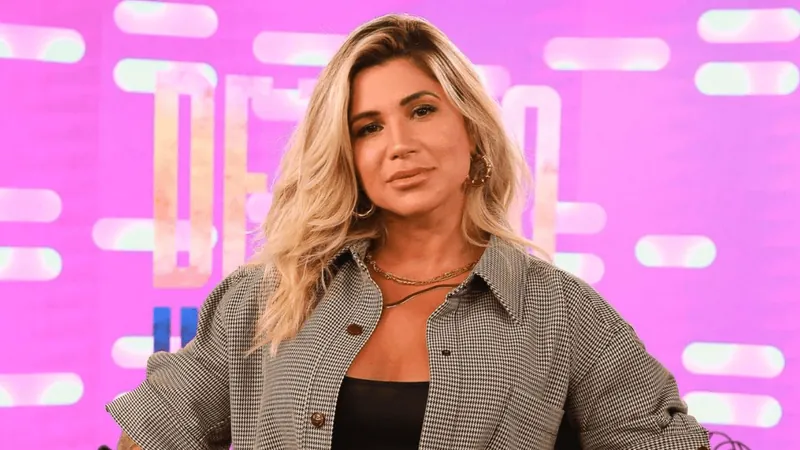 Dani Souza, ex-Mulher Samambaia, diz que faturava R$ 200 por programa no Pânico