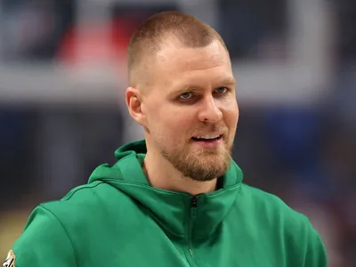 Finais da NBA: técnico dos Celtics confirma Porzingis sem restrição de minutos em quadra no Jogo 5