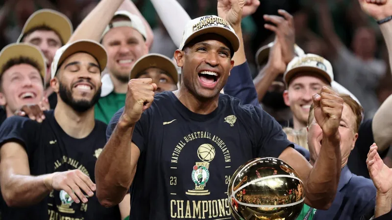 Al Horford é campeão da NBA após 17 anos e é o primeiro dominicano a conquistar o título da liga