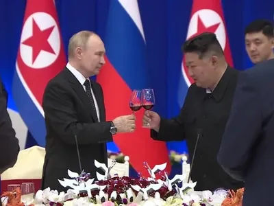 Rússia e Coreia do Norte fecham acordo de proteção mútua