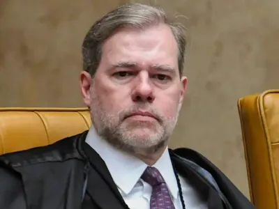 Dias Toffoli esclarece voto e STF forma maioria para descriminalizar maconha