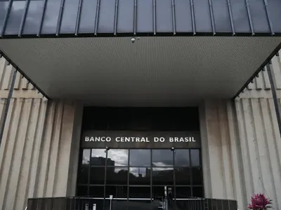 Reinaldo: Por que é burrice afirmar que BC ignorou Lula ao arbitrar juros?