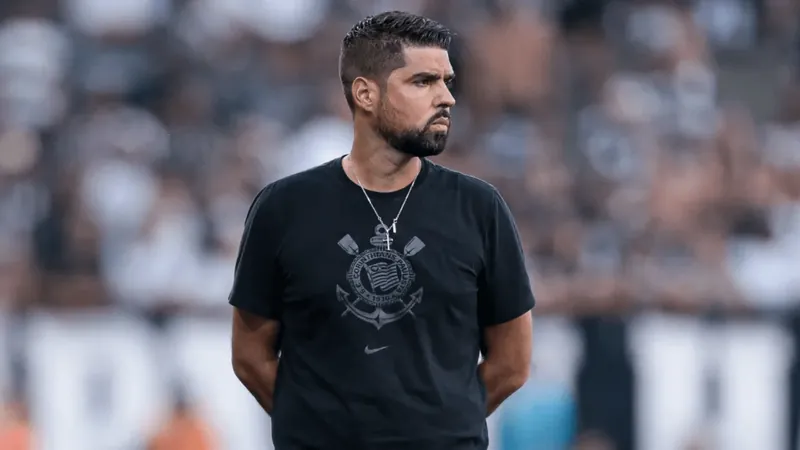 António Oliveira confirma Carlos Miguel fora do Corinthians e admite incômodo