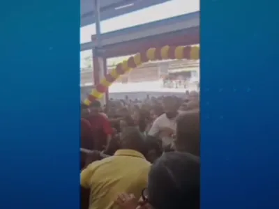 Vídeo: pessoas são pisoteadas em inauguração de loja atacadista no RJ
