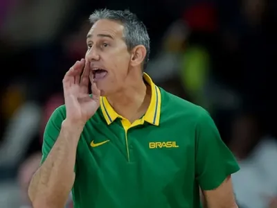 Técnico José Neto deixa o comando da seleção feminina de basquete
