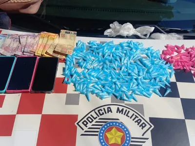 Dupla é preso com 300 porções de cocaína em Bauru