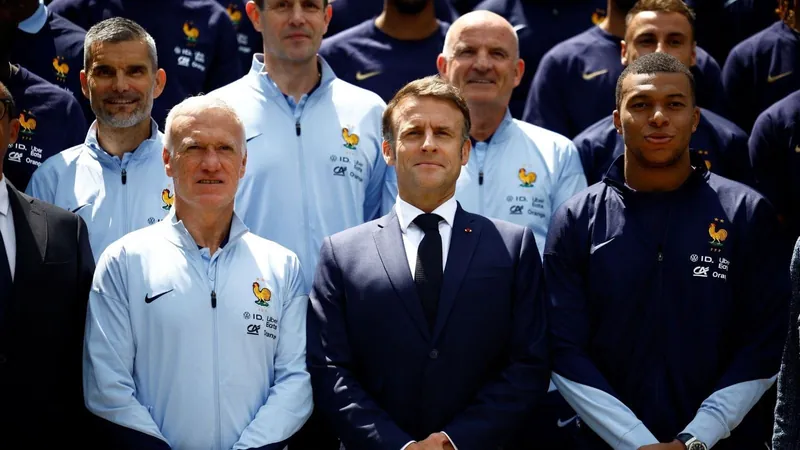 Com eleições na França, jogadores da seleção se unem contra extrema-direita
