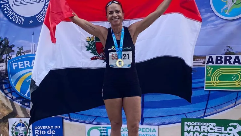 Agda Santos conquista três medalhas no Estadual Master de Atletismo