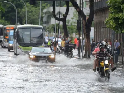 Rio adota conceito 'Cidade Esponja' para controlar enchentes e alagamentos