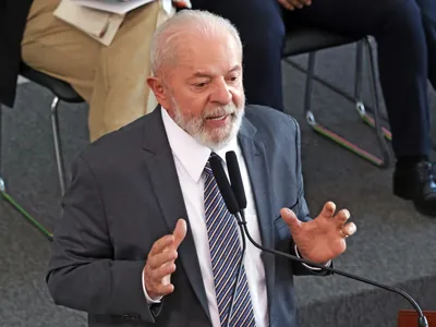 Armínio Fraga diz que críticas de Lula ao BC são "desperdício de energia"