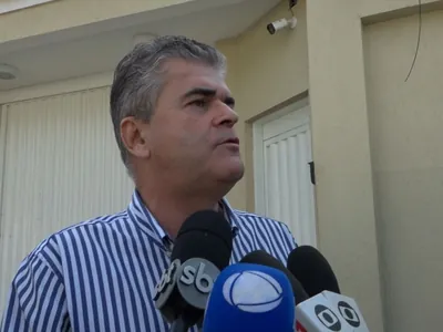 ‘Tenho nada a esconder’, diz ex-prefeito de Duque de Caxias após ser alvo da PF