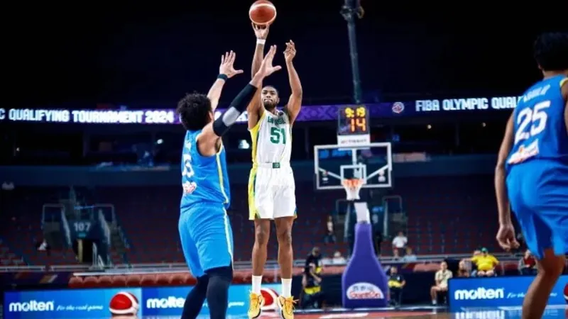 Brasil supera Filipinas e decidirá vaga olímpica no basquete contra a Letônia