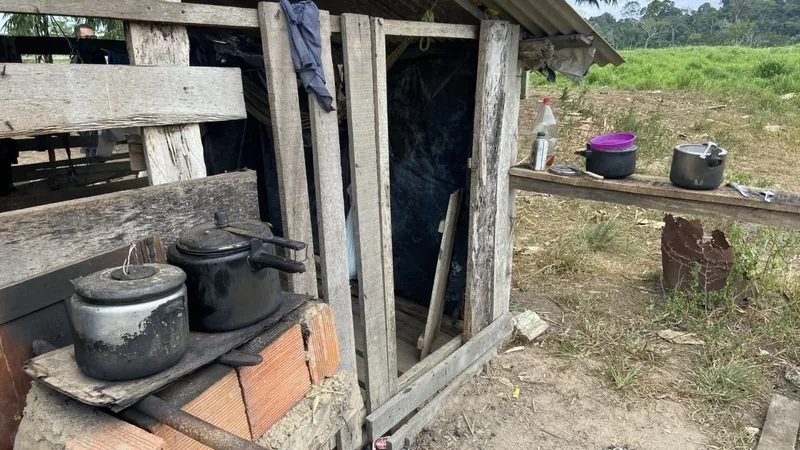 Trabalhadores em condição análoga à escravidão são resgatados em fazenda no Pará