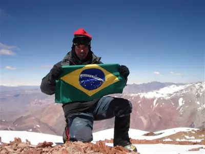 Quem era o montanhista brasileiro que morreu durante escalada de vulcão no Peru