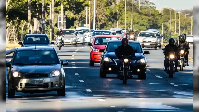 Rodízio de veículos está suspenso nesta segunda (08) e na terça-feira (09)