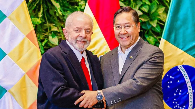 Lula e Luis Arce se reúnem na Bolívia: ‘Unidos somos mais fortes’