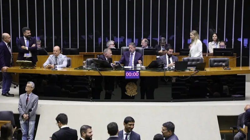 Orengo: deputados fazem reunião antes de votação para destravar emendas