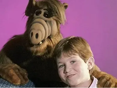 Saiba quem foi Benji Gregory, ator mirim de "Alf" que morreu aos 46 anos