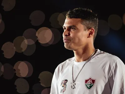 Thiago Silva reestreia no Fluminense após 16 anos fora do clube