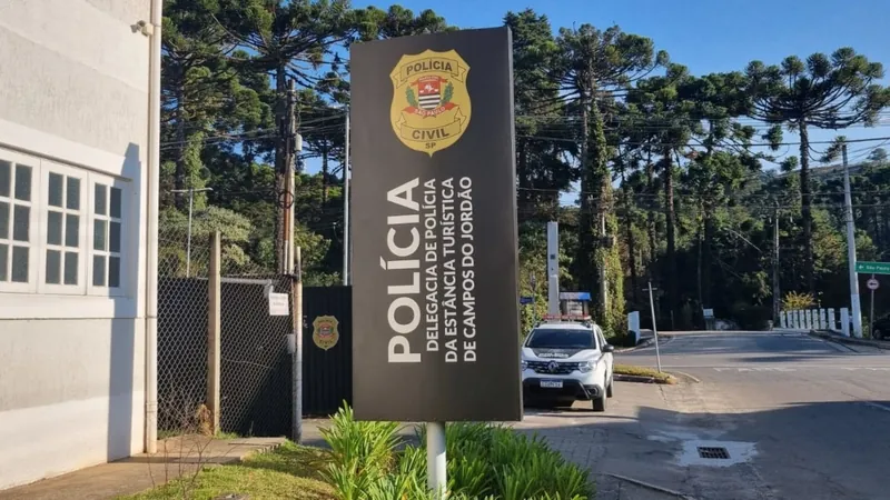 Homem morre e outras quatro pessoas ficam feridas, após acidente em Santo Antônio do Pinhal