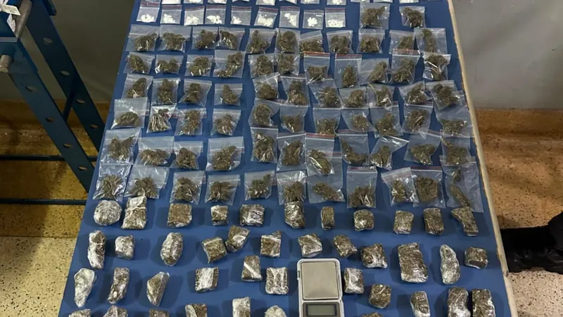 Casal é preso com mais de 150 porções de drogas em Mirassol