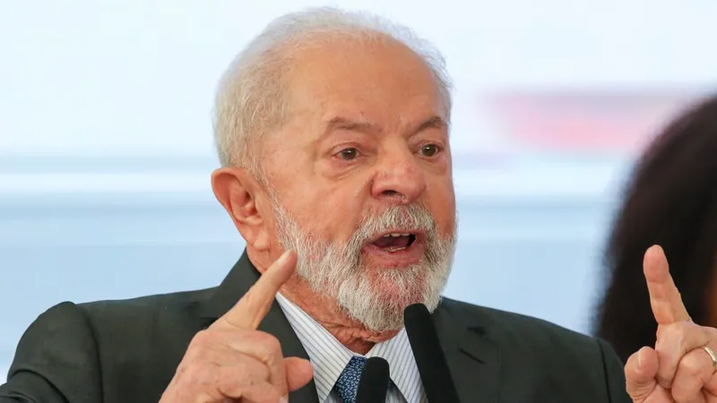 Lula afirma que realizará bloqueios no orçamento ‘sempre que precisar’