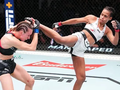 UFC Vegas 94: Luana "Dread" Carolina vence por decisão unânime