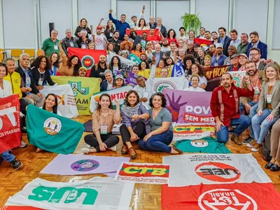 Lula faz reunião com MST, MTST e outros movimentos sociais em São Paulo