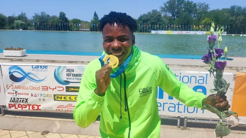 Mateus Nunes conquista 2º ouro no Mundial Júnior de Canoagem antes de Paris 2024